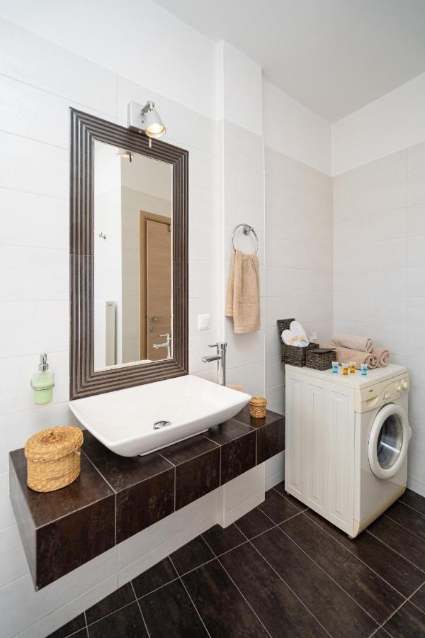 Mira Sitia Luxury Apartment Esterno foto